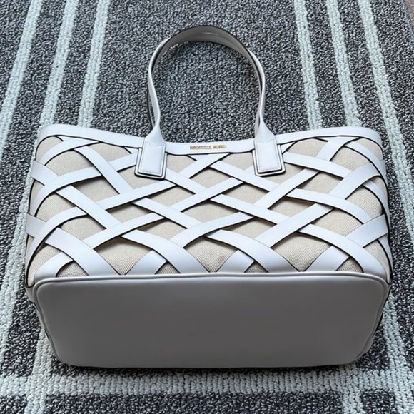 Michael Kors Handbags - Michael Kors Sienna Large Tote Shoulder Bag Optic White Multi Leather Canvas